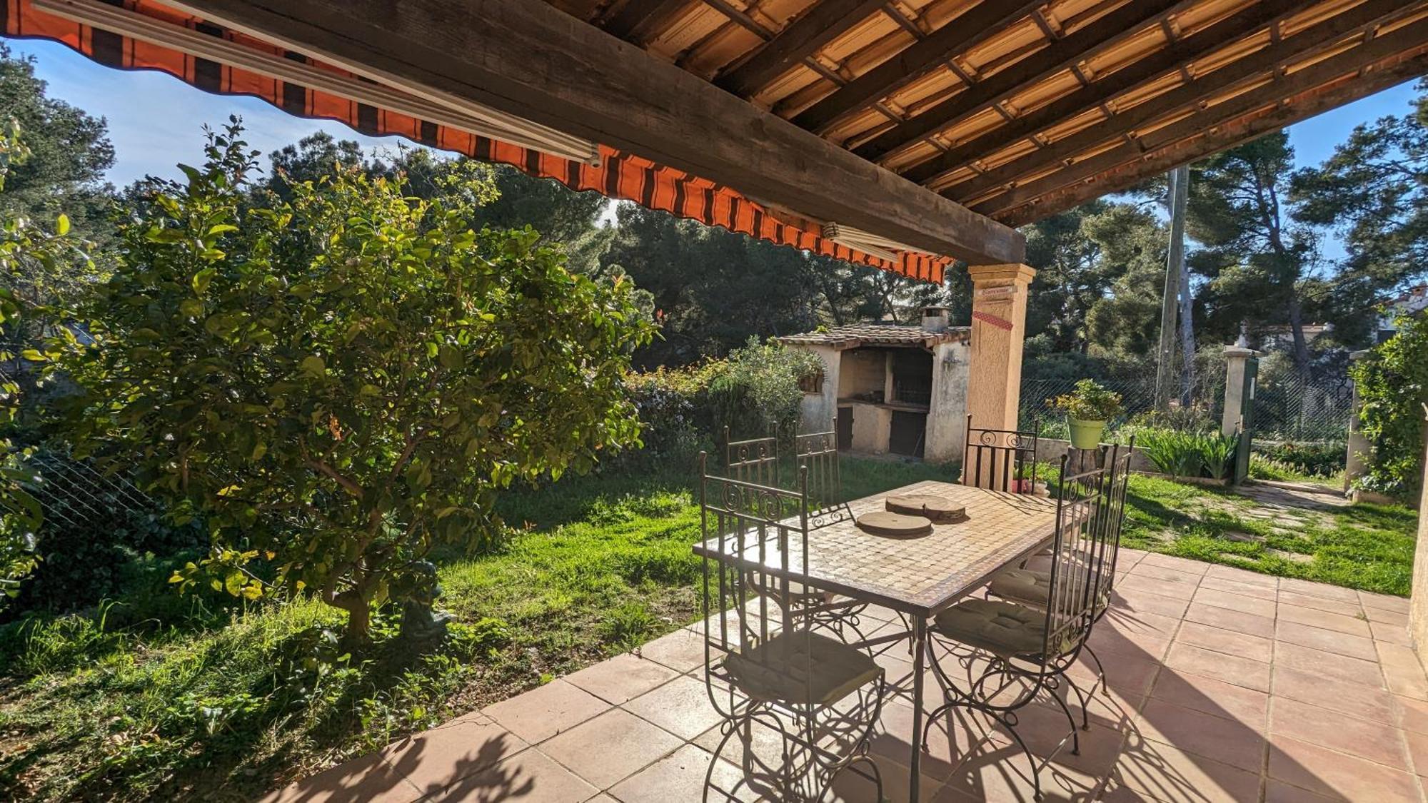 Maisonnette Kalis Calme Avec Climatisation Parking Jardin Cadre Campagne Plages A Pieds Бандоль Екстер'єр фото