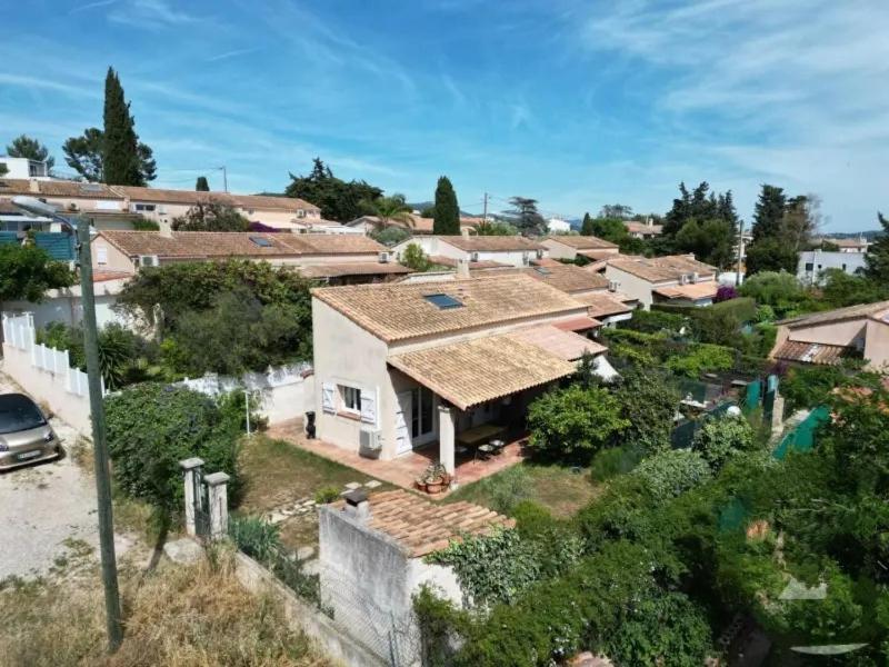 Maisonnette Kalis Calme Avec Climatisation Parking Jardin Cadre Campagne Plages A Pieds Бандоль Екстер'єр фото